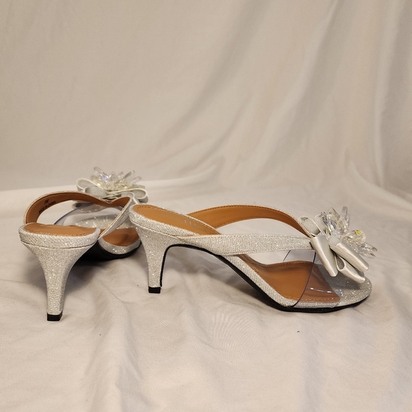 J. Reneé Gredel Slide Sandals - Picture 3 of 3